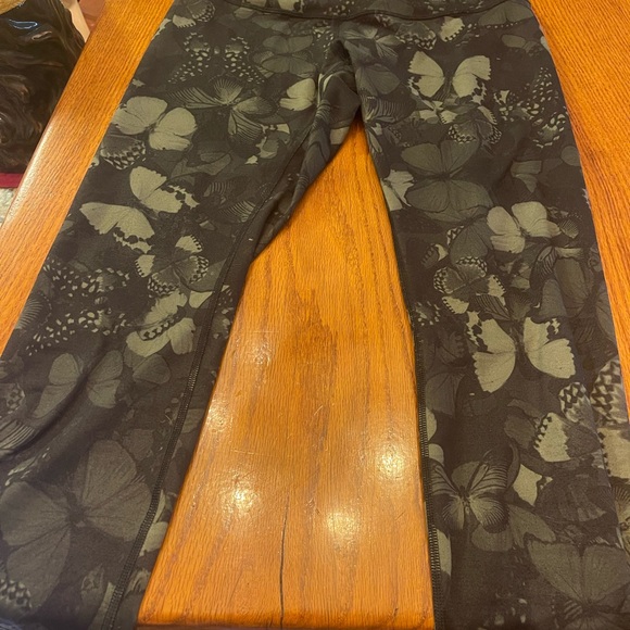 Lululemon Wunder Under Pant *Full-On Luon (Hi-Rise) Biggie So Fly Butterfly Sz8 - Picture 2 of 7